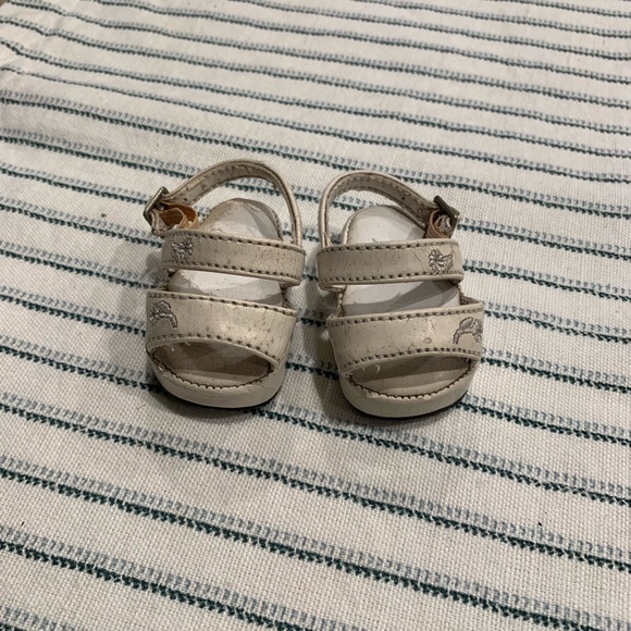 American Girl Cream Doll Sandals - Picture 2 of 4